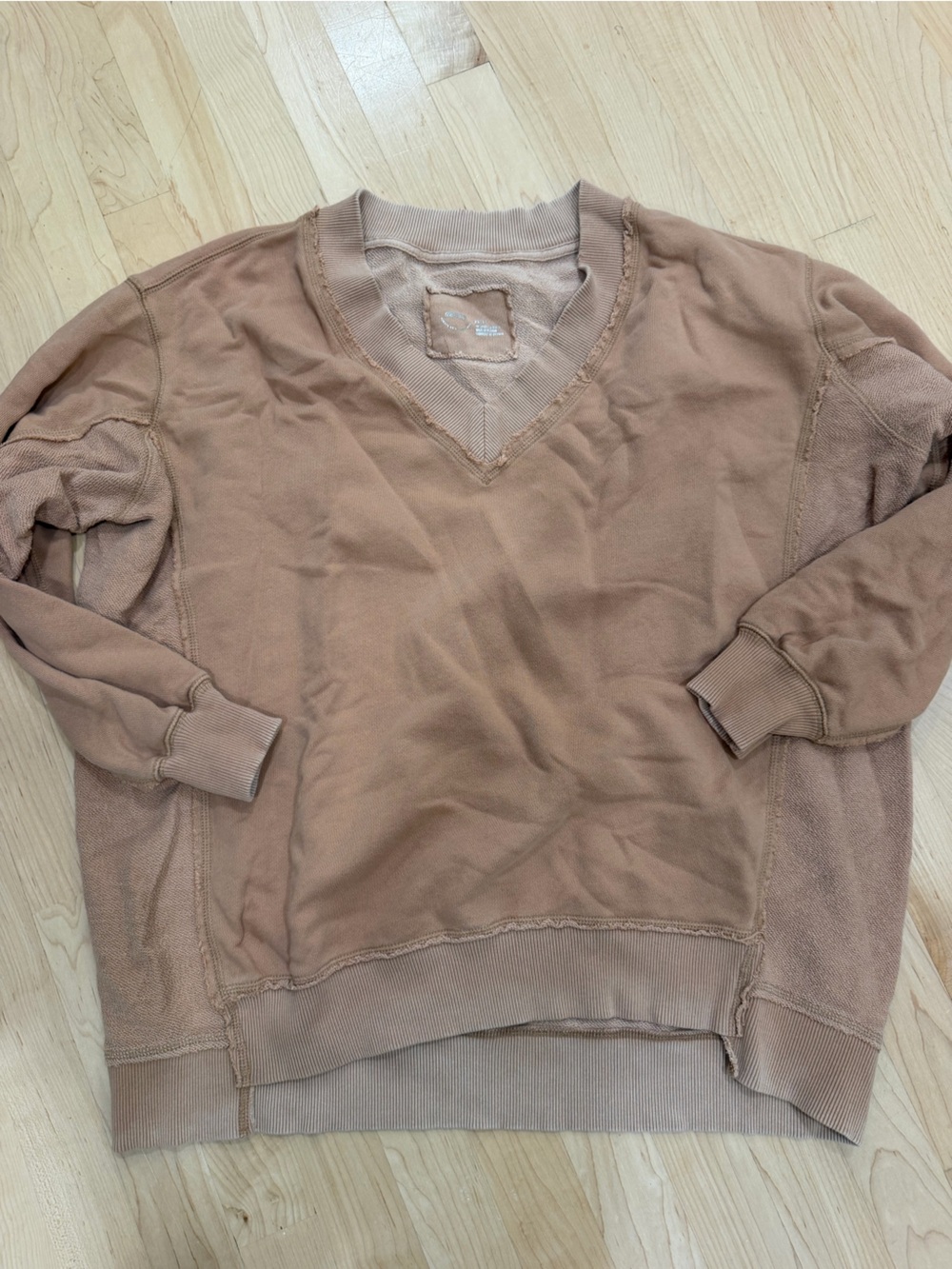 aerie Men's V-Neck Sweater in Tan